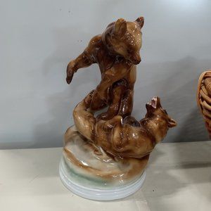 EXQUISITE ANTIQUE LARGE ZSOLNAY FIGHTING BEARS HUNGARIAN PORCELAIN FIGURINE Appr
